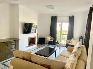 Monte Duquesa - 4 bedroom apt, 3 bathrooms close to Port and Beach, communal pool