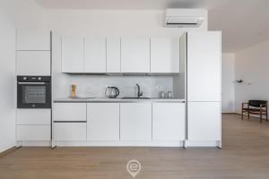 Enchanting Panoramic Retreat img15