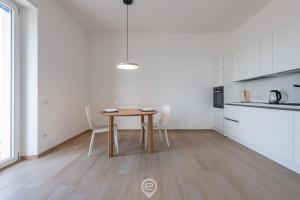 Enchanting Panoramic Retreat img12