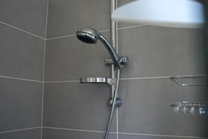 Chez Anja et José, jardin et 2 salles de bain