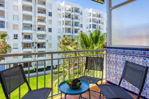 Beachfront seaview apartment in Los Boliches by Costarentals - Ref 141