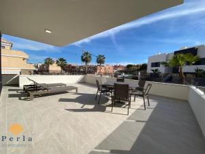 Beautiful new south facing bungalow with large terrace