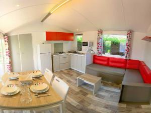 Campings Camping Les Perouses : Mobile Home Premium