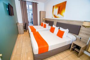 Hotels Hotel Parisien : Chambre Quadruple