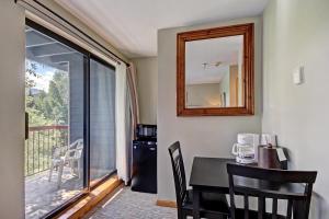 River Mtn Lodge E116C