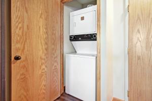 River Mtn Lodge E116C