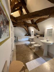 B&B / Chambres d'hotes LE PRIEURE DE BUFFON : photos des chambres