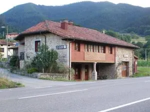 CASA ALDEA LOS CASTAÑOS - Triongo