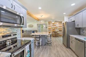 Merritt Island Home with Spa - 8 Mi to Cocoa Beach!