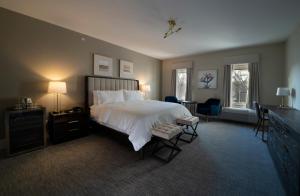 Standard King Room room in Orange Inn Boutique Hotel