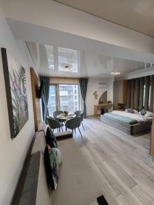 ELLA by Complex Almar Luxury