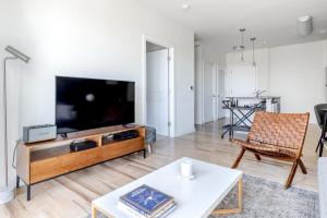 NoMa 1BR w Gym Doorman nr Capitol Hill WDC-209