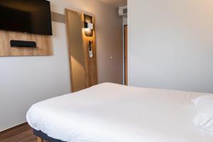 Hotels B&B HOTEL Pau Lescar : photos des chambres