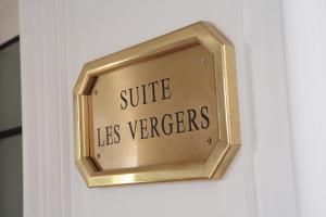 Hotels Hotel les Vergers de Saint Paul : Suite