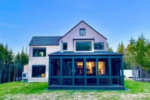 Tree House at Harts Neck - Cushing