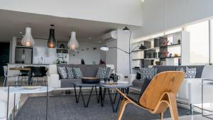 Siaan Betine 4br Deluxe PDC