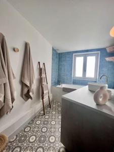Appartements Casa Carnot - Joli, Paisible & Central T2 - 2 Personnes - Hyper Centre Brive : photos des chambres