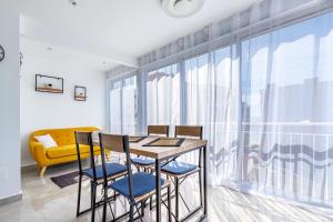 VIRGINIA Levante beach apartments