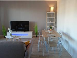 Appartements Cosy appartement avec vue sur Geneve : photos des chambres