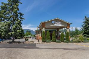 obrázek - SureStay Plus Hotel by Best Western Salmon Arm