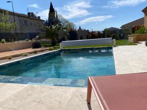 Le petit Mazet du Domaine avec sa piscine