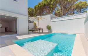 Stunning Home In Zablace With 3 Bedrooms, Wifi And Outdoor Swimming Pool