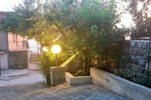 Apartments with a parking space Tucepi, Makarska - 20891 