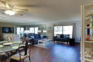 Edgewater Villa 1001