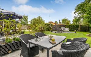 Lovely Home In Juelsminde With Kitchen