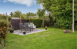 Lovely Home In Juelsminde With Kitchen