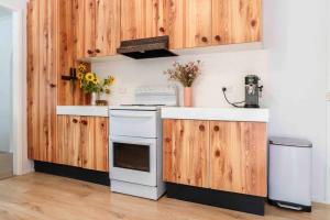 Valley Haus: Pet & family friendly home, Mollymook