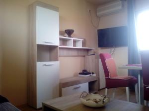 Apartments AB Pirovac