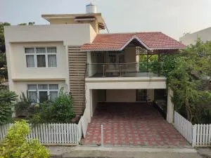 Tulip Serviced Villa - Singapperumālkovil