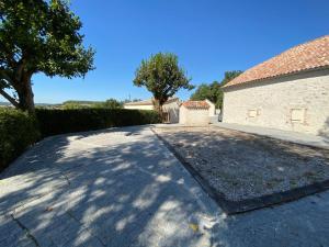 Maisons de vacances Gite Trejouls, 4 pieces, 6 personnes - FR-1-605-34 : photos des chambres