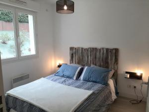Appartement cosy avec balcon, proche centre et plages, parking inclus - FR-1-239-896