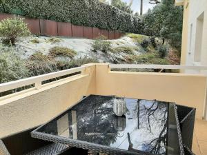 Appartement cosy avec balcon, proche centre et plages, parking inclus - FR-1-239-896