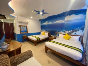 Phòng gia đình 4 người không có cửa sổ (Family Quadruple Room without Window)