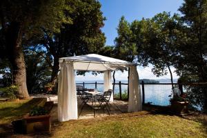 Ferienhaus Il Poggetto sul Lago Marta Italien