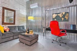 Ideally Located Vacation Rental Studio in Laredo!