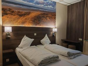 Budget Twin Room room in Hotel Albert II Oostende