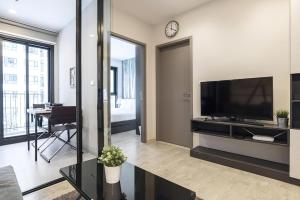 Central Pattaya Fully Equipped Condo Next to Beach