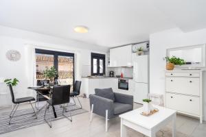 Beachclose Penthouse by Costarentals - Ref 15