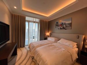 Address 3 Bed Fountain View with Burj and Fountain View