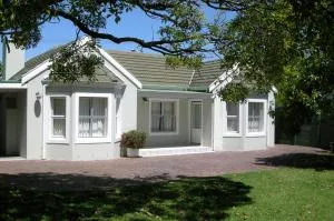 Constantia Cottage - Tokai