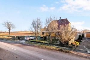 Lovely Spacious Holiday Home On Bornholm