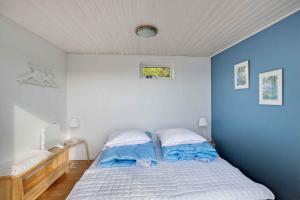 Newly Restored Cottage With Panoramic Sea Views
