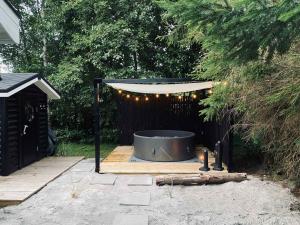 Authentic Holiday Home Close To The Beach