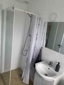 Quietly Located Holiday Home Close To The Sea