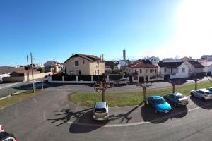 Appartements Charmant appartement avec vue sur les Pyrenees : photos des chambres