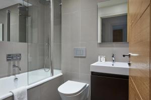 Hammersmith Mews by Viridian Apartments